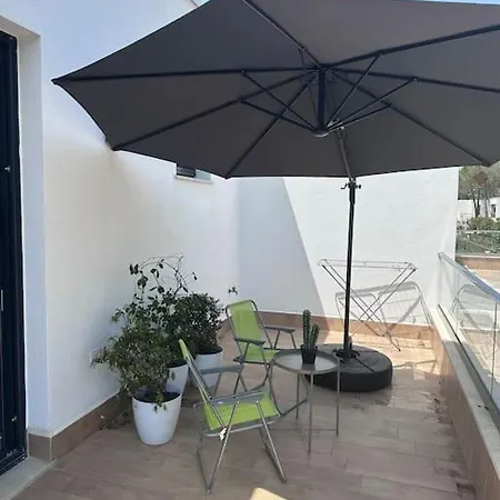 Lalzi Bay 3 Bed With Heated Pool *